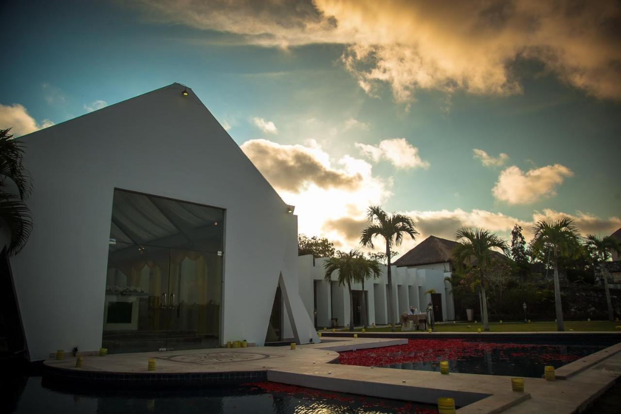 Royal Pool Villa Bali Nusa Dua  Luaran gambar